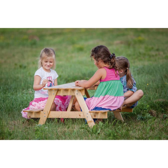 Mesa de Picnic Infantil en Madera Maciza Pumba Outdoor Toys 70x90x50 cm Mesa de Jardín Infantil | Madera de Pino Tratada en Autoclave | Dos Bancos para 4 Niños - Imagen 2