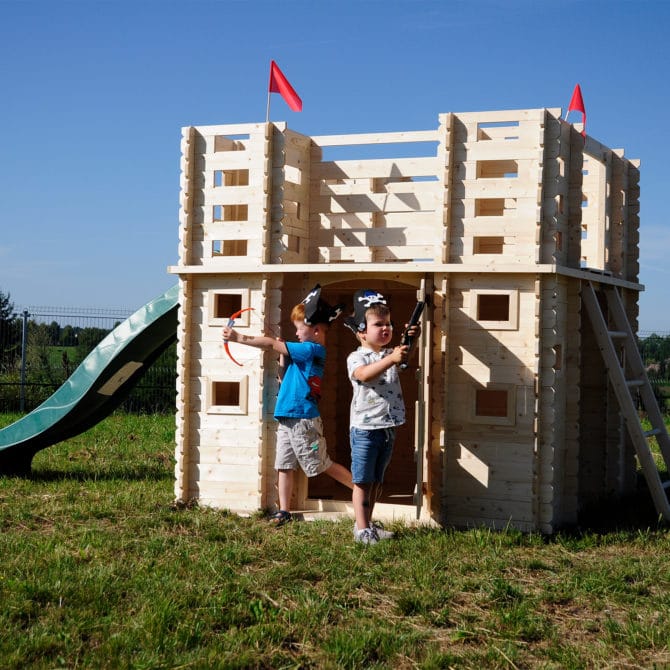 Casita de Madera Infantil Outdoor Toys Lucca 423x194x193 cm con Terraza y Tobogán - Imagen 2