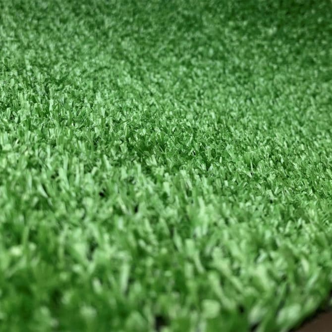 Césped artificial en rollo Gardiun Topgrass 7 mm 500x200 cm con backing - Imagen 4