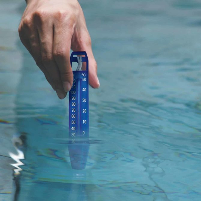 Termómetro para Piscina Kokido Azul Grande Flotante con Cuerda Control Temperatura en Fahrenheit y Celsius - Imagen 2