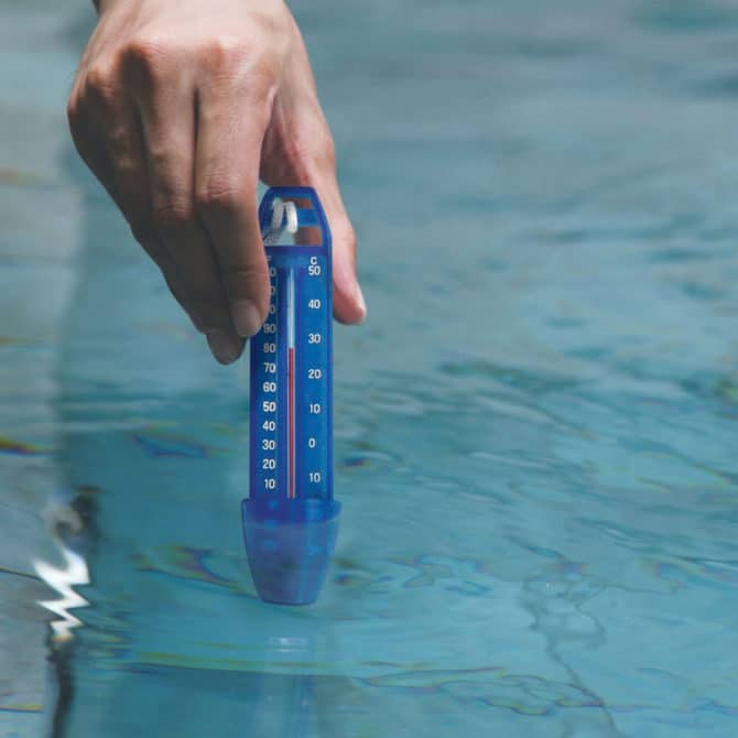 Termómetro para Piscina Kokido Azul M Flotante con Cuerda Control Temperatura en Fahrenheit y Celsius - Imagen 2