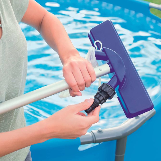 Kit de Limpieza Bestway Piscinas Limpiafondos, Recogehojas y Pértiga 174 cm - Imagen 2