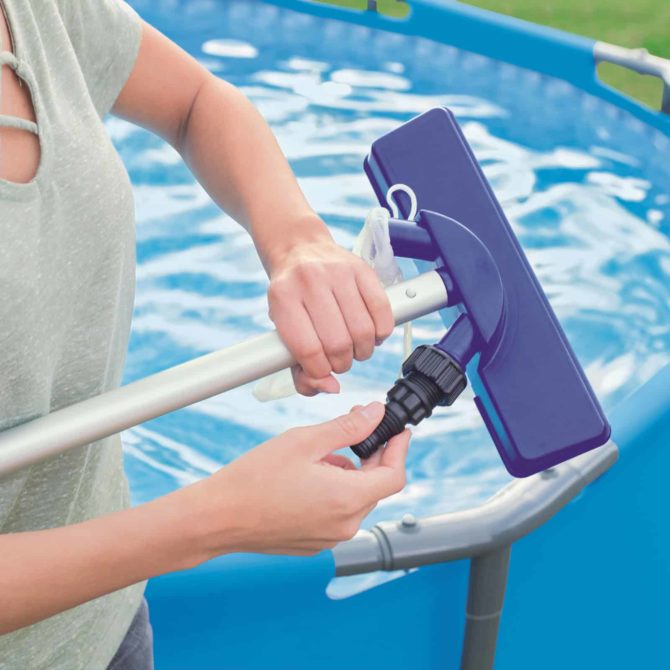 Kit Mantenimiento Piscina 7 en 1 Bestway Flowclear Limpiafondos - Imagen 2