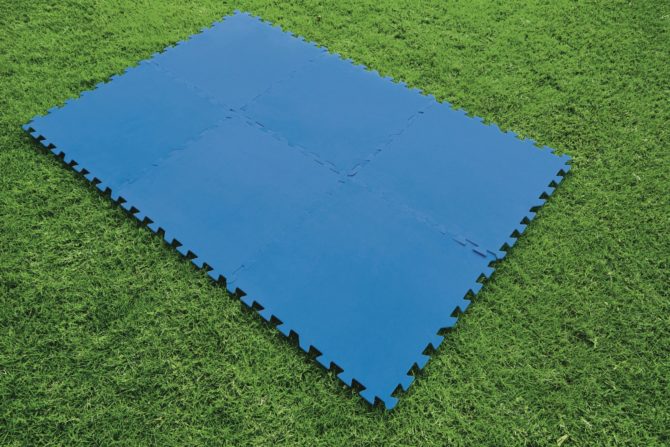 Tapiz de Suelo de Goma para Piscinas o Spas Bestway 50x50 cm Azul - Imagen 2