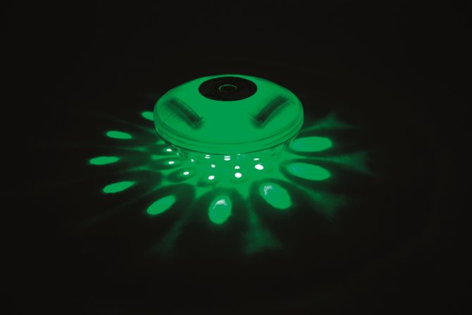 Luz LED flotante Bestway - Imagen 3