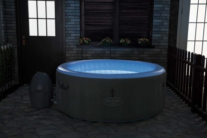 Spa Hinchable Bestway Lay-Z-Spa Ibiza 180x180x66 cm para 4-6 Personas con Airjet  y Cobertor - Imagen 3