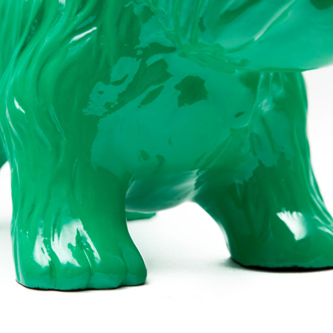 Figura Decorativa Perro Schnauzer Kuatéh de Poliresina 38x18x31 cm Verde - Imagen 5