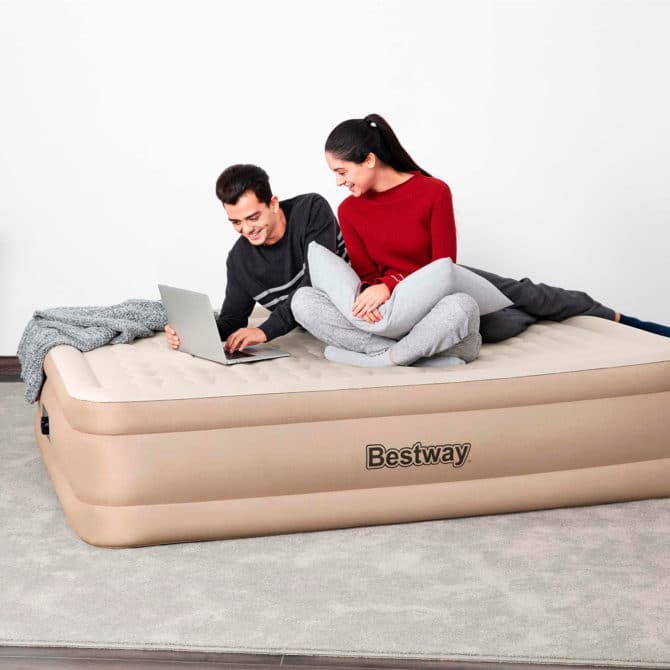 Cama Hinchable Bestway Air Mattress Queen con Inflador Integrado 203x152x46 cm - Imagen 5