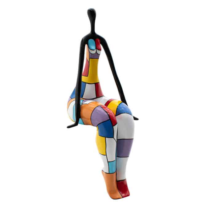 Figura Decorativa Silueta Femenina en Posición Sentada Kuatéh Audrey de Poliresina 36x32x74 cm Multicolor