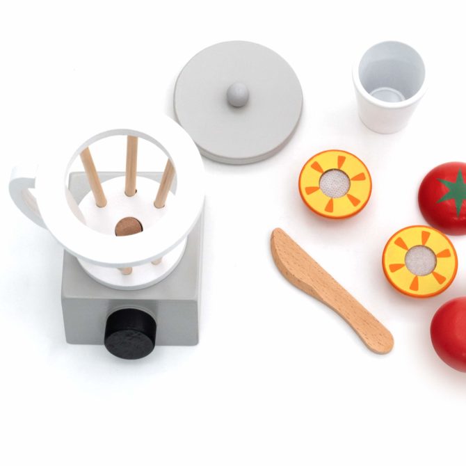 Set de Cocina de Juguete Montessori Robincool Smoothie Lab 11x9,5x15 cm de Madera Eco con Accesorios Incluidos - Imagen 3