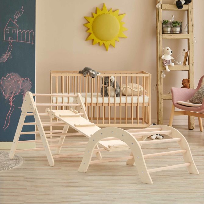 Gimnasio de Bebé Montessori Método Pikler Robincool Climb 66x84,5x73,2 cm de Madera Ecológica con Arco de Escalada y Tobogán - Imagen 2