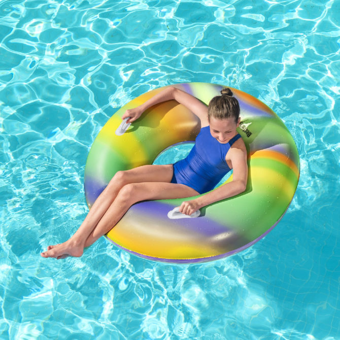 Flotador Hinchable para Playa o Piscina Bestway Nautical Rainbow Tube 105x33 cm con Asas de Seguridad Multicolor - Imagen 7