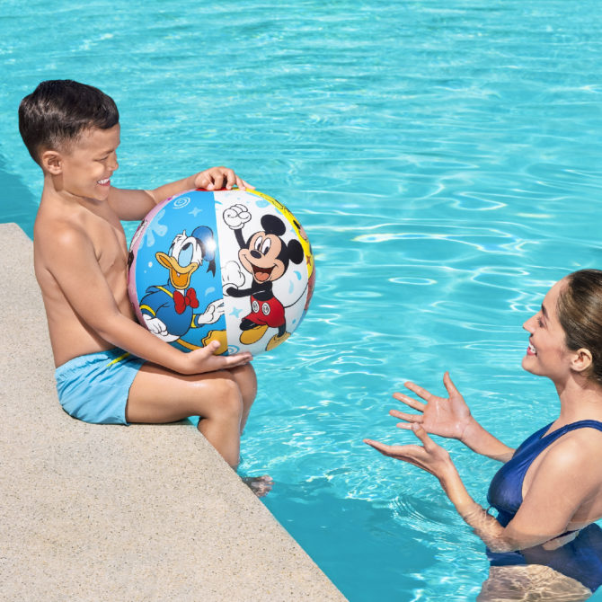 Pelota Hinchable para Playa o Piscina Bestway Mickey Mousse 51 cm Diámetro Multicolor con Válvula de Seguridad - Imagen 7