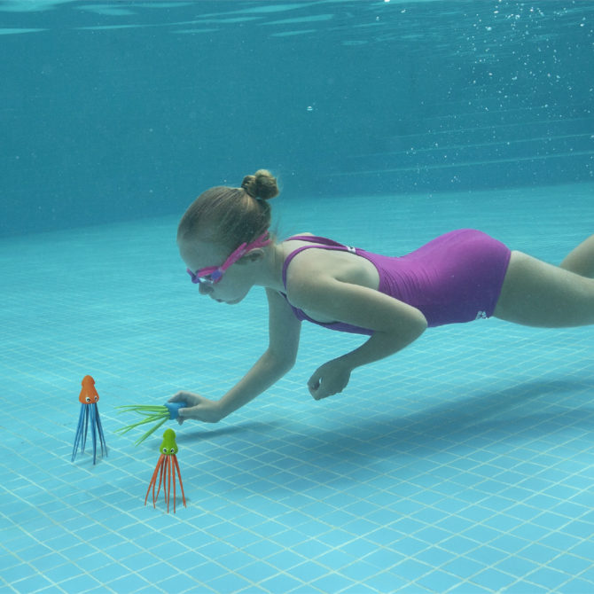 Juego de Piscina Bestway Squiggle Wiggle con Calamares de Colores Azul Naranja Verde para Niños a Partir de 3 Años - Imagen 2