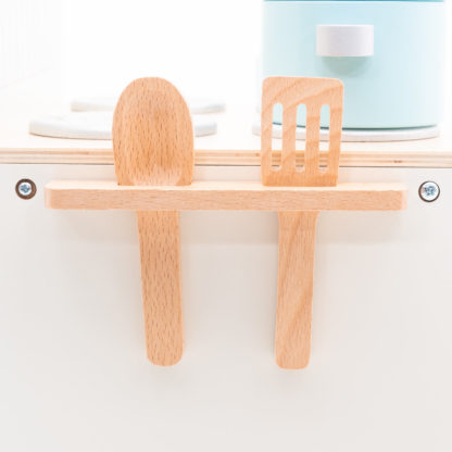 Cocina de Juguete Montessori con Horno Robincool Little Chef 36,5x26x46,5 cm de Madera Ecológica con Reloj y Accesorios - Imagen 6